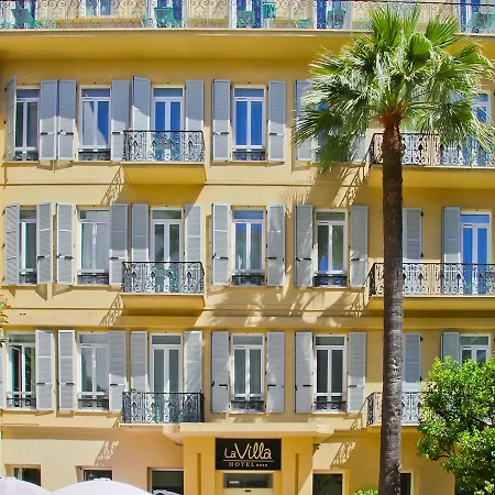 La Promenade Hotell 4*